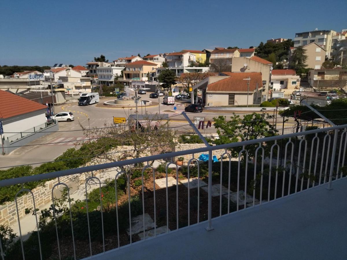 Sunce Apartment Primosten Exterior photo